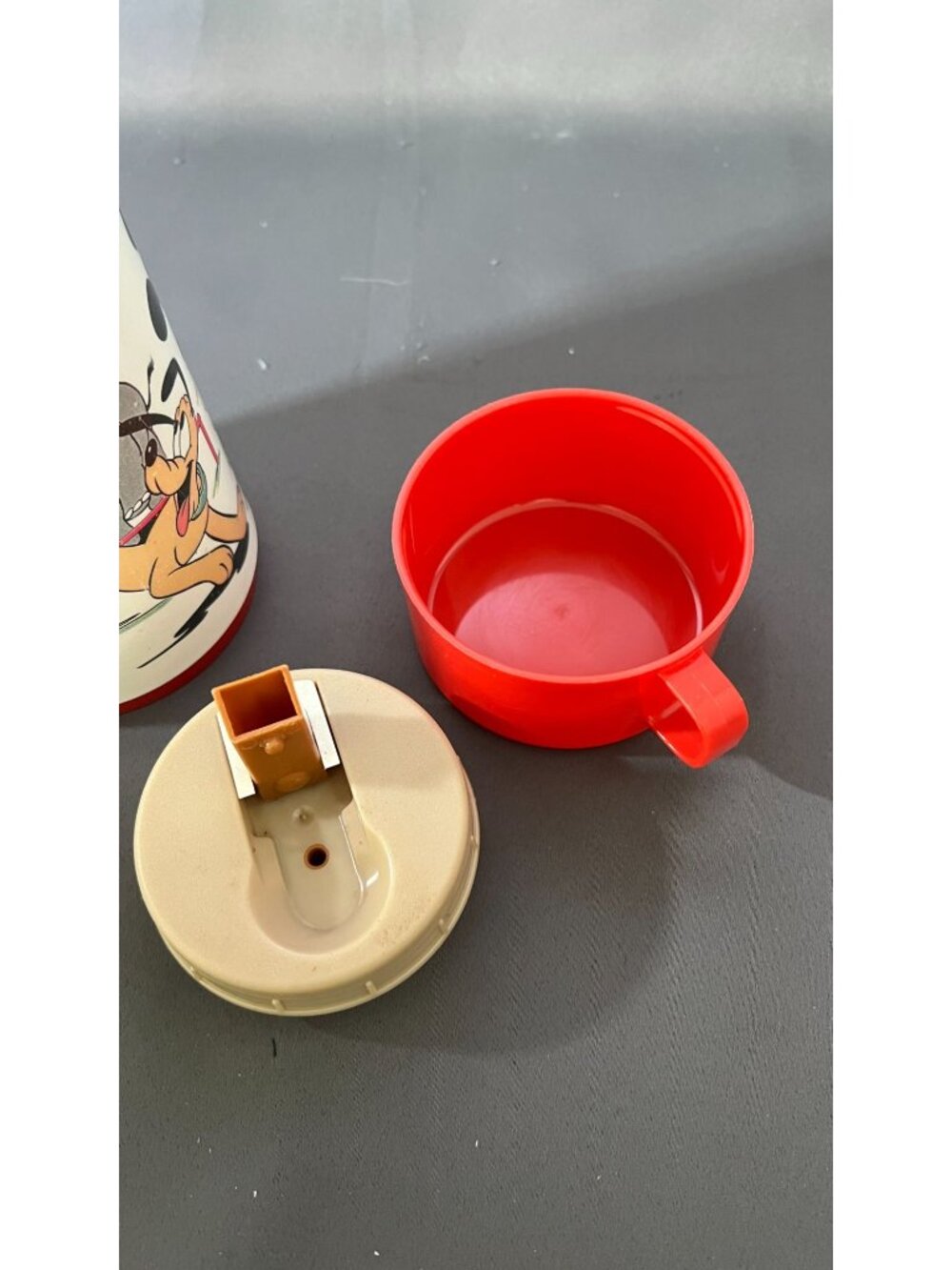 Vintage 1960s Disney Mickey Mouse & Pluto Red Aladdin Cup - Picture 7 of 8